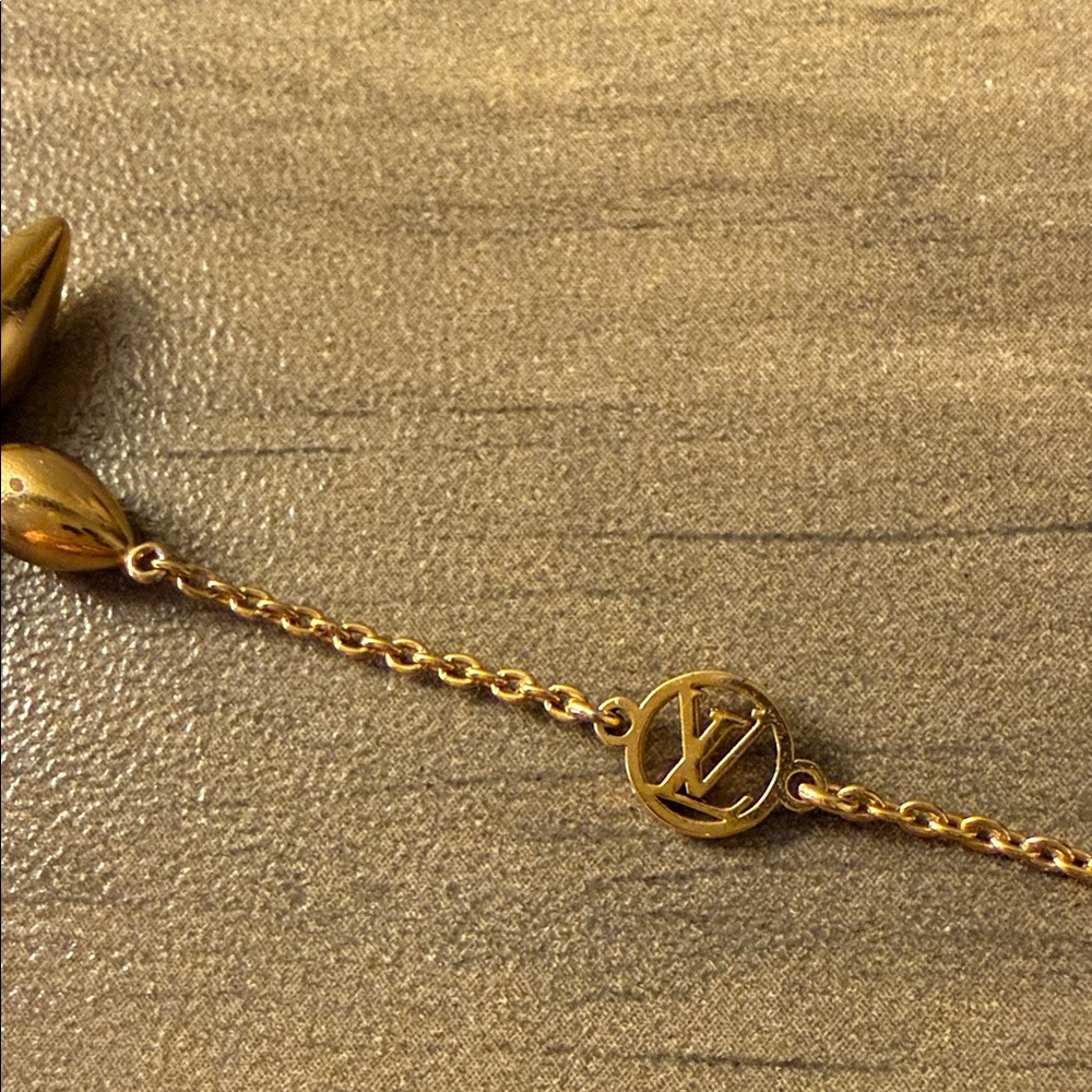 💛 Authentic Louis Vuitton Louisette Gold Charm Bracelet 💛 - Picture 13 of 15